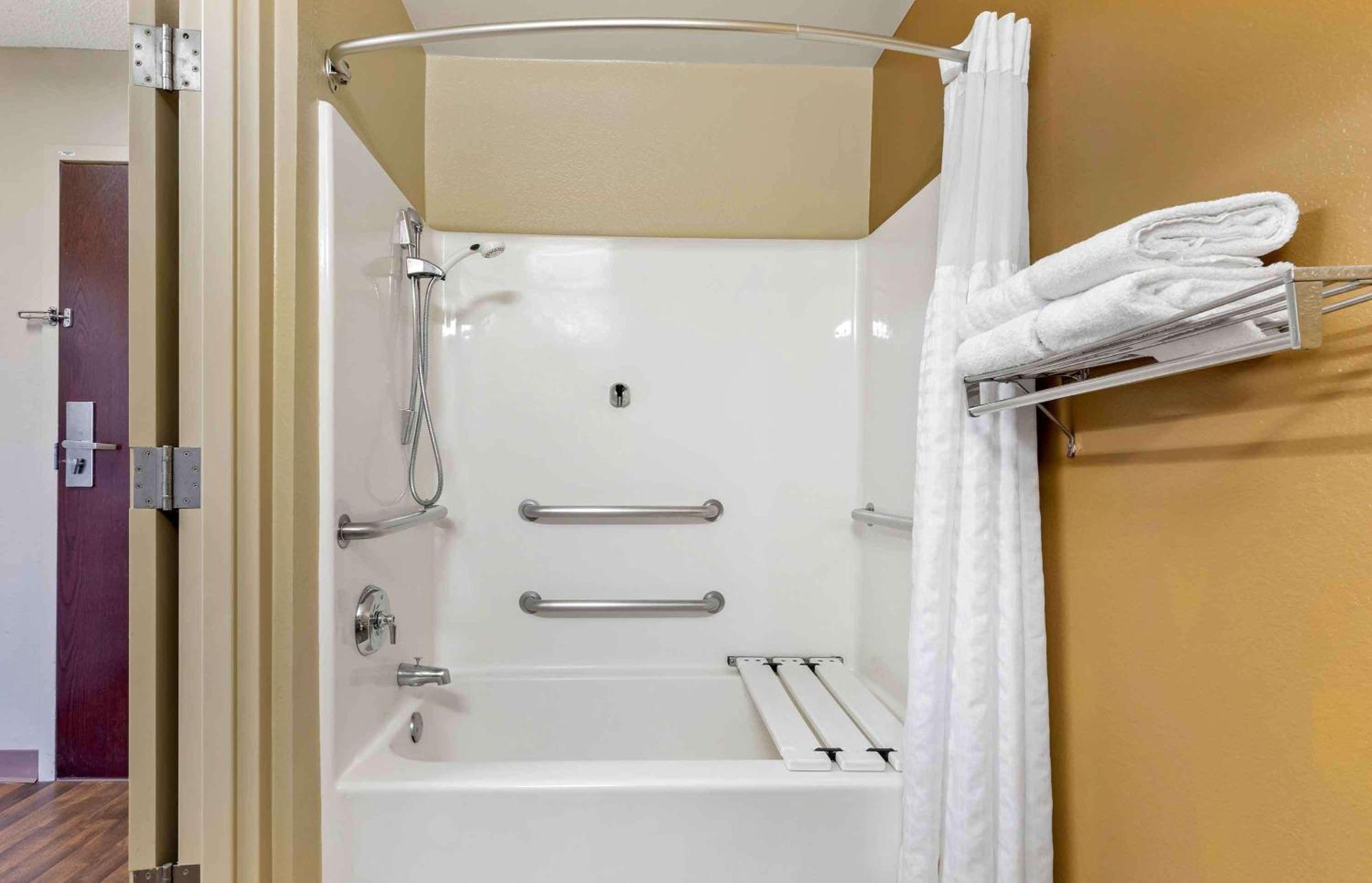 Extended Stay America Suites - Akron - Copley - East Экстерьер фото