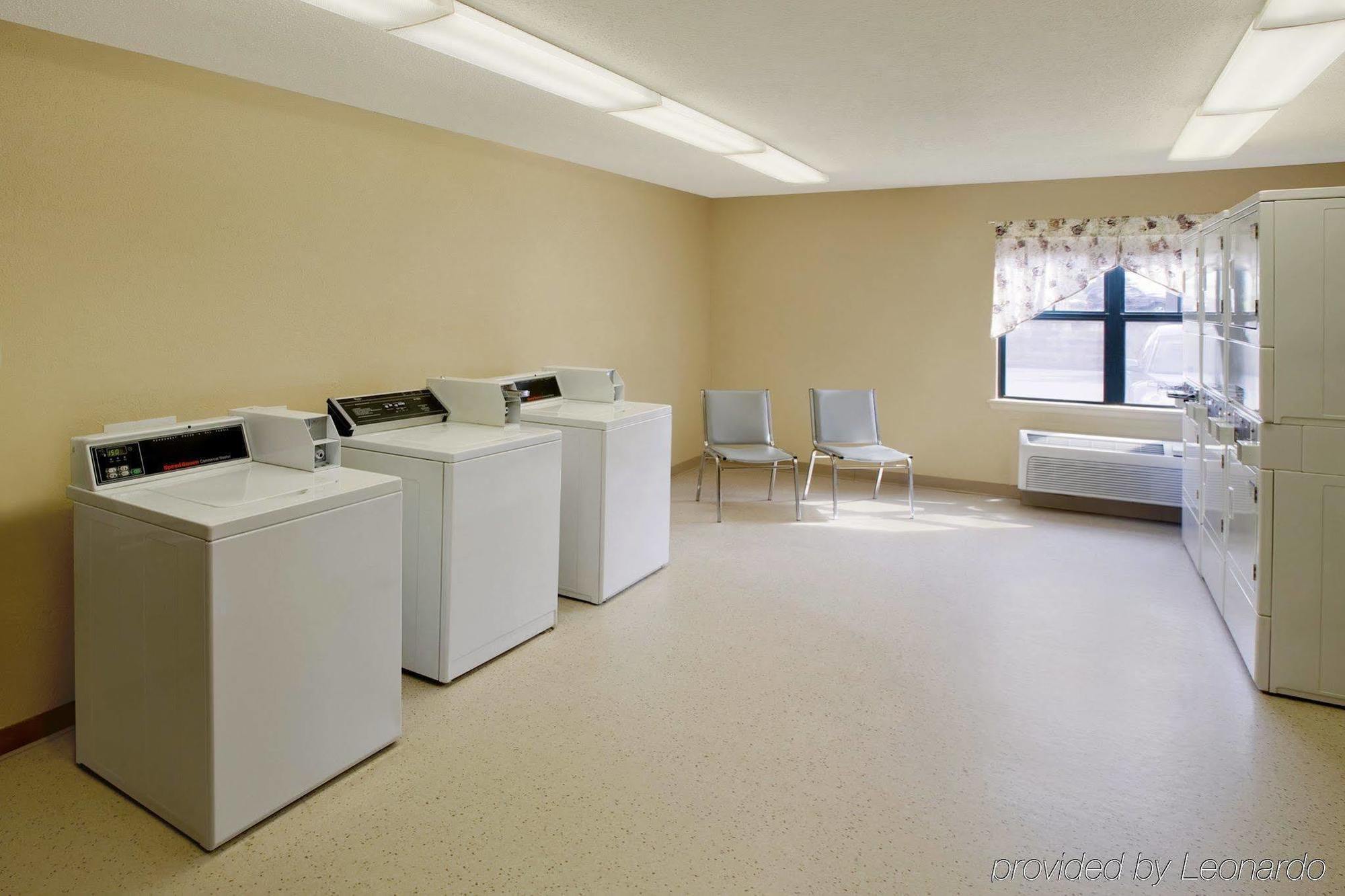 Extended Stay America Suites - Akron - Copley - East Экстерьер фото